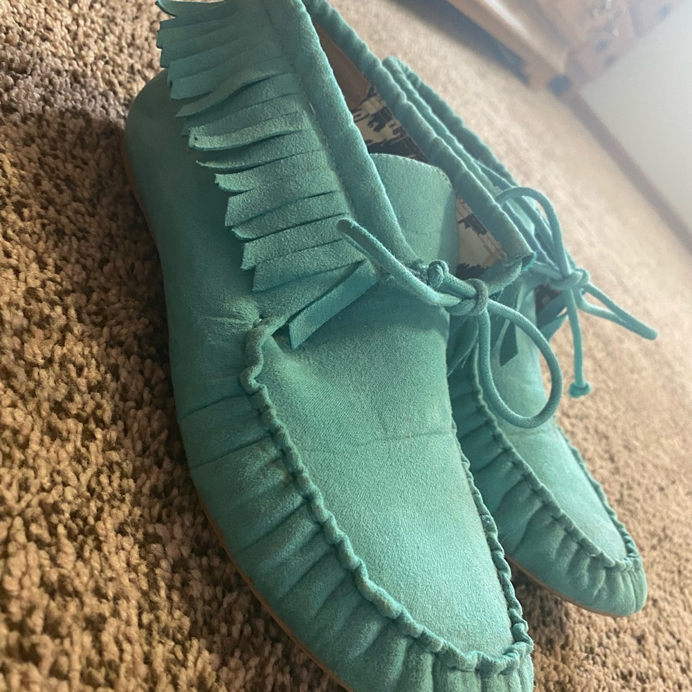 NWOT beautiful blue moccasins